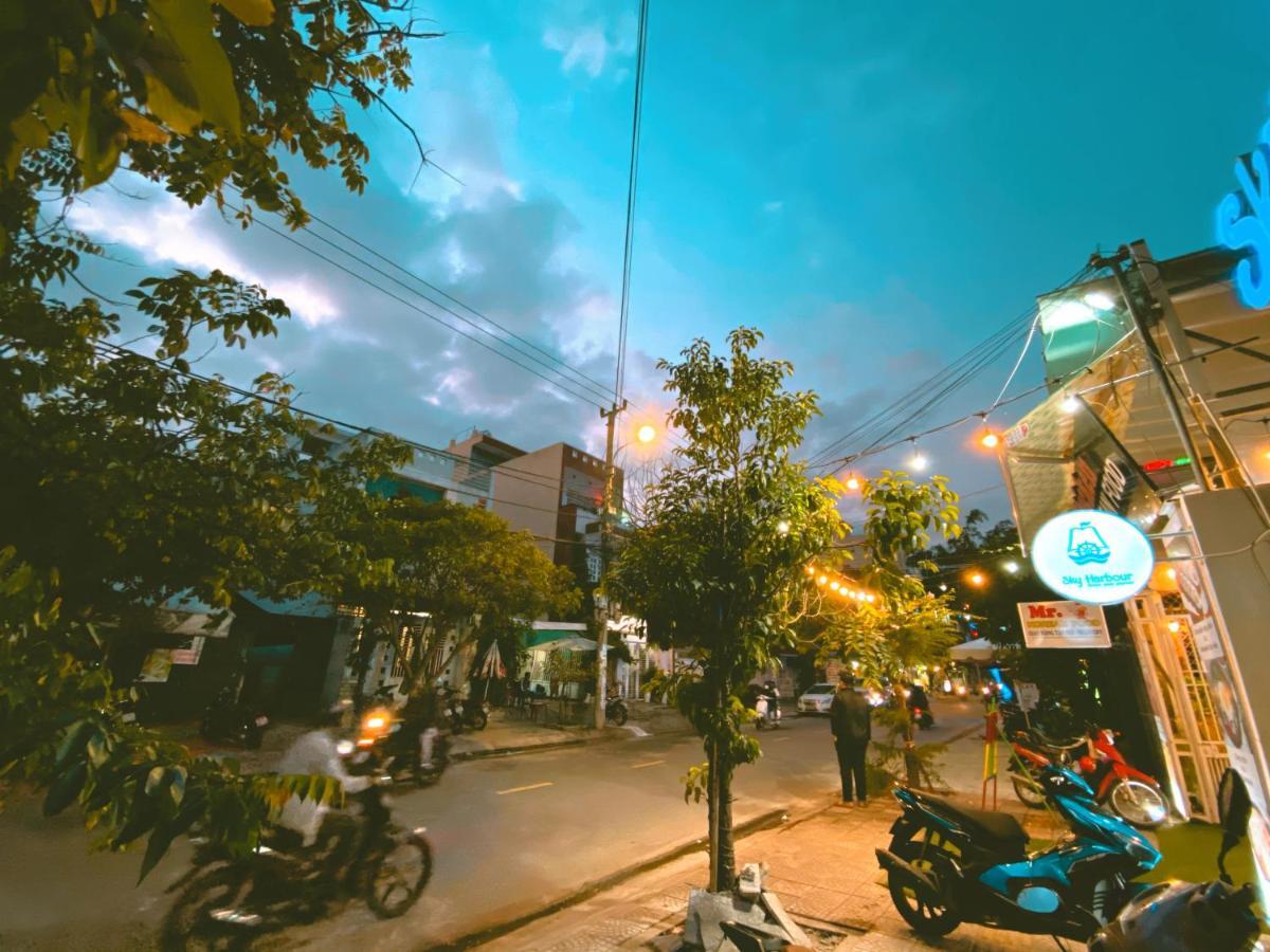 Sky Harbour Hostel Дананг Экстерьер фото